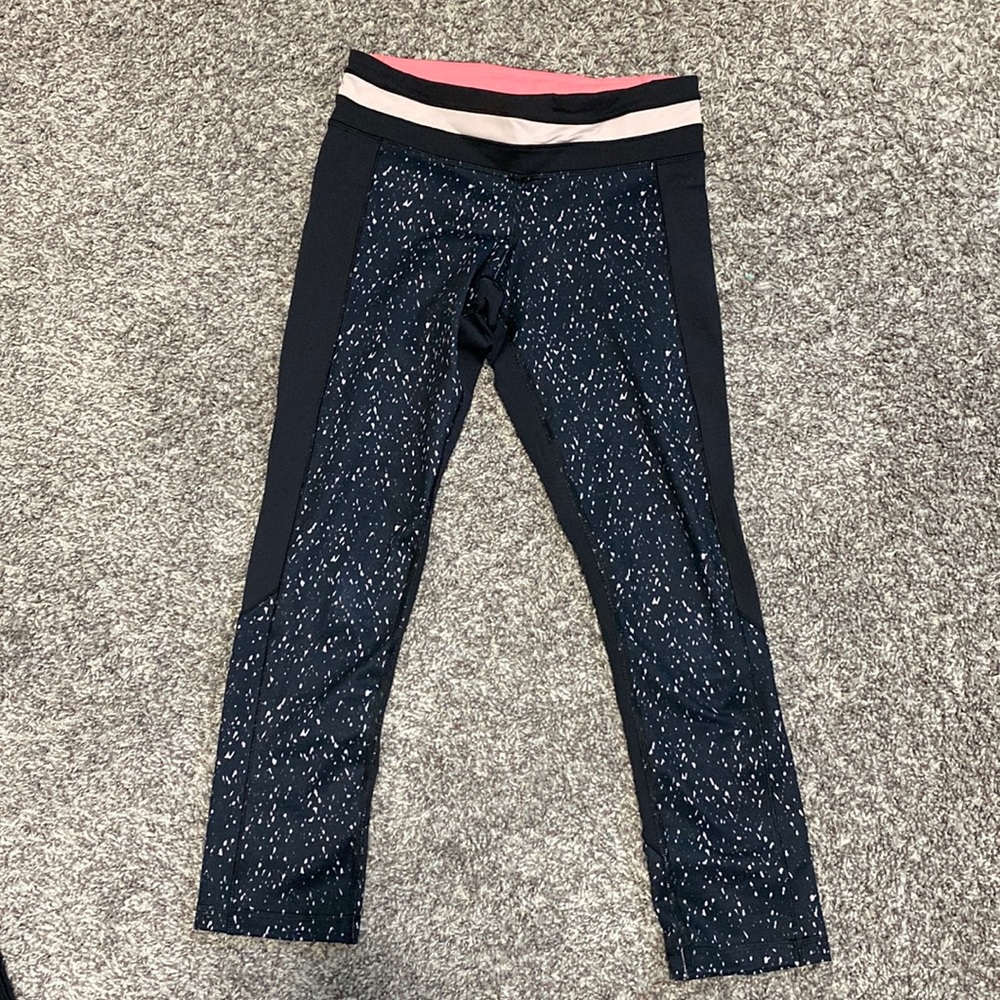 Lululemon crop size 4